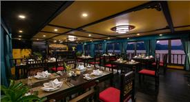 Du thuyền Nostalgia